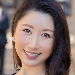 Akina Sayuri