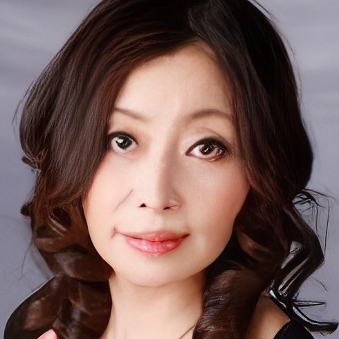 Hosaka Yuriko
