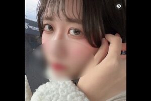 [FC2-PPV-4404507] Naive 18-year-old Hana-chan just graduated and has passionate bareback sex with masks off