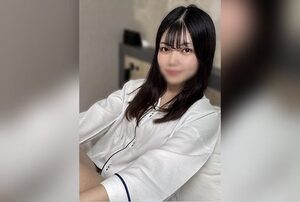 [FC2-PPV-4760255] J-girl with bright red spanked ass rolling her eyes, sloppy wet and used as a tool before taking a creampie