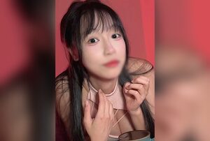 [FC2-PPV-4777627] Fair-skinned H-cup beauty hits estrous mode, overflows with juice from deep pistoning, then takes a thick bukkake