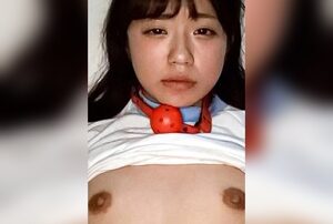 [FC2-PPV-4817242] Secret love hotel rendezvous with an inexperienced cute girl: creampie in her soaked pussy