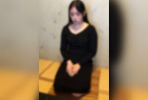 [FC2-PPV-4816997] Defiant married woman on the verge of borrowing money taken and creampied by two strangers