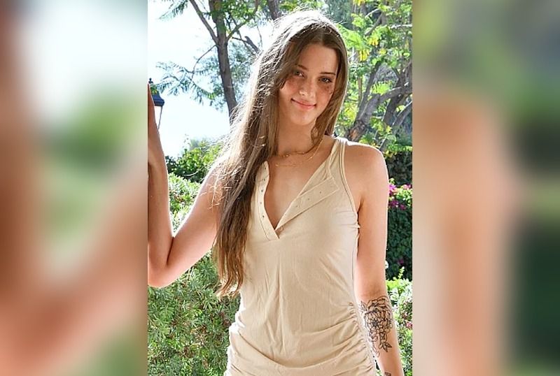 fc2-ppv-4842206-picked-up-a-23yo-romanian-heiress-college-girl-at-a-club-and-fucked-her-raw