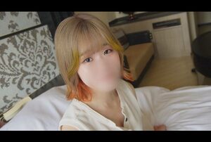 [FC2-PPV-3937879] Yua, 21-year-old blonde slender beauty with beautiful breasts, shaved pussy, massive creampie