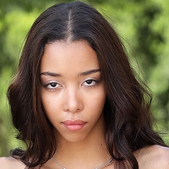 Lia Lin