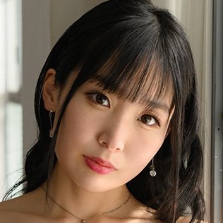 Manaka Suzune